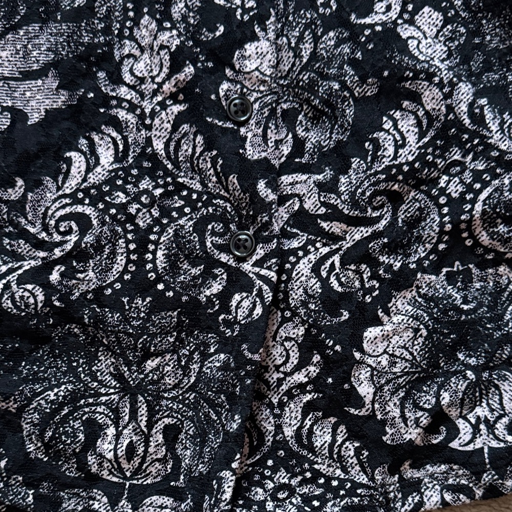 INC International Concepts Sleeveless Button Down Black and White Floral Blouse - Picture 8 of 13